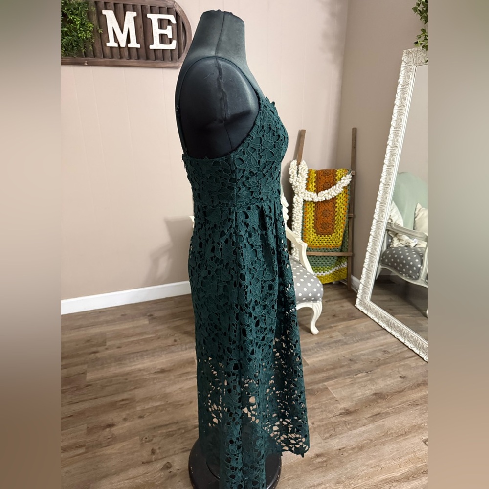 ASTR The Label • Green Lace A-Line Midi Dress - Picture 5 of 16